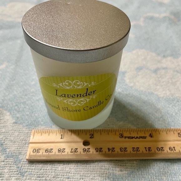 Sound Shore Candle Company Lavender Scented Candle New - Picture 3 of 5